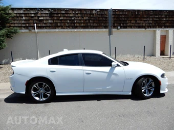 2021 Dodge Charger R/T - miniatura 4