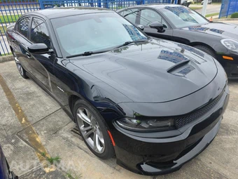 2021 Dodge Charger R/T – miniatura 3