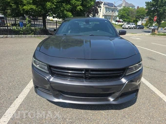 2021 Dodge Charger SXT - miniatura 2