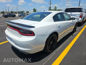 2021 Dodge Charger SXT – miniatura 4