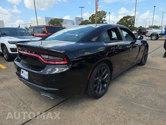 2021 Dodge Charger SXT – miniatura 3