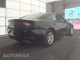 2021 Dodge Charger SXT – miniatura 4