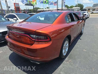 2021 Dodge Charger SXT – miniatura 3