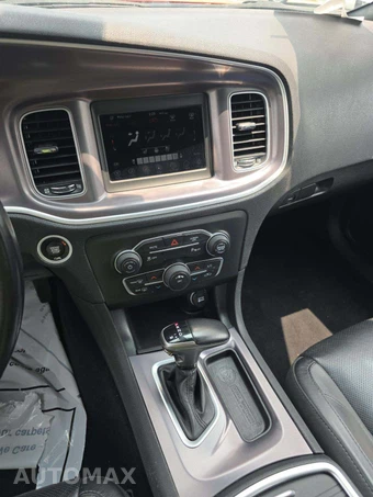 2021 Dodge Charger SXT – miniatura 10