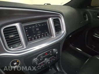 2021 Dodge Charger SXT – miniatura 11