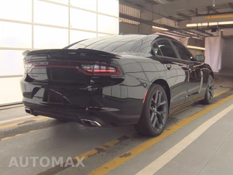 2021 Dodge Charger SXT – miniatura 4