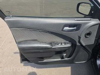 2021 Dodge Charger SXT – miniatura 9