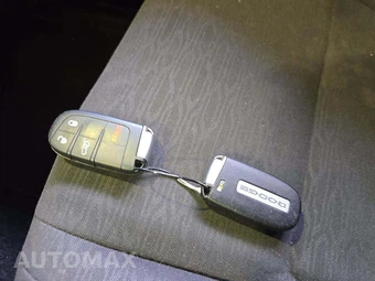 2021 Dodge Durango SXT Plus – miniatura 8
