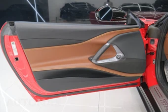 2021 Ferrari 812 GTS Convertible - miniatura 38