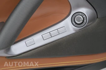 2021 Ferrari 812 GTS Convertible - miniatura 39