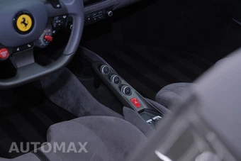 2021 Ferrari F8 Spider Convertible - miniatura 35