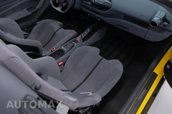 2021 Ferrari F8 Spider Convertible - miniatura 39