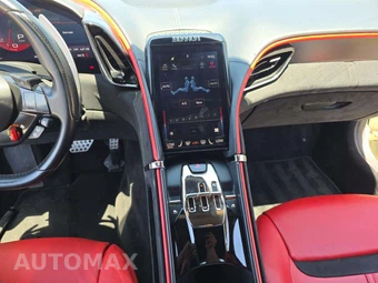 2021 Ferrari Roma - miniatura 10