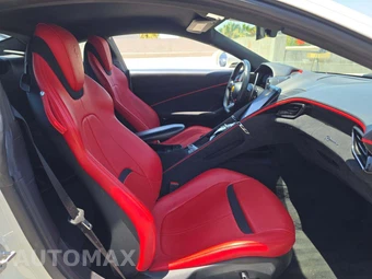 2021 Ferrari Roma - miniatura 17