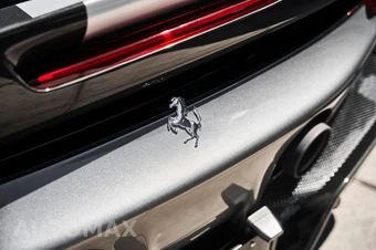 2021 Ferrari SF90 Stradale - miniatura 14