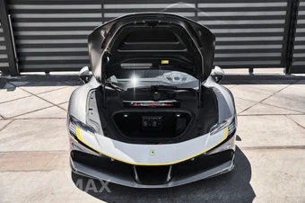 2021 Ferrari SF90 Stradale - miniatura 18