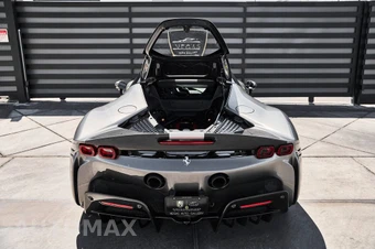 2021 Ferrari SF90 Stradale - miniatura 24