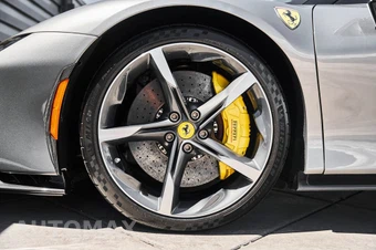 2021 Ferrari SF90 Stradale - miniatura 3