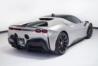 2021 Ferrari SF90 Stradale - miniatura 6