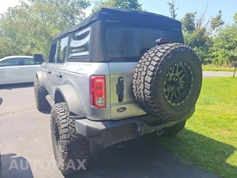 2021 Ford Bronco Base - miniatura 2