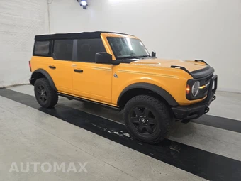 2021 Ford Bronco Black Diamond - miniatura 3