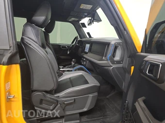 2021 Ford Bronco Black Diamond - miniatura 8
