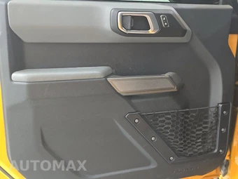 2021 Ford Bronco Black Diamond - miniatura 9