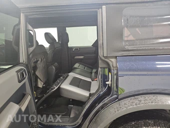 2021 Ford Bronco Black Diamond - miniatura 13