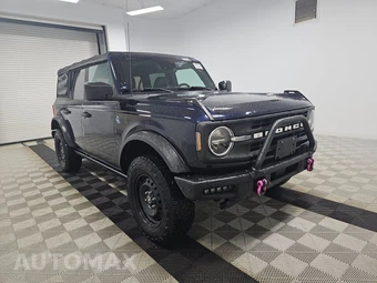 2021 Ford Bronco Black Diamond - miniatura 3