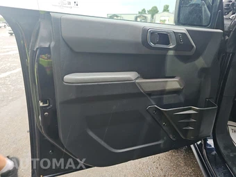 2021 Ford Bronco Black Diamond - miniatura 9