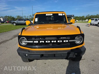 2021 Ford Bronco Outer Banks - miniatura 2
