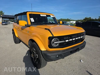 2021 Ford Bronco Outer Banks - miniatura 3