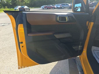 2021 Ford Bronco Outer Banks - miniatura 9