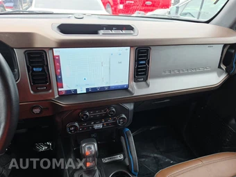 2021 Ford Bronco Outer Banks - miniatura 11