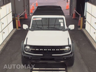 2021 Ford Bronco Outer Banks Advanced - miniatura 2