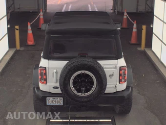 2021 Ford Bronco Outer Banks Advanced - miniatura 5