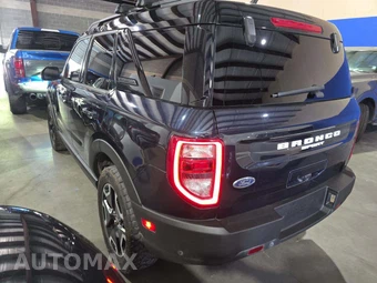 2021 Ford Bronco Sport Outer Banks - miniatura 3