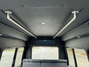 2021 Ford E-350 Cutaway - miniatura 31