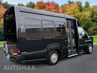 2021 Ford E-350 Cutaway - miniatura 7