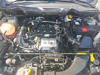2021 Ford EcoSport S – miniatura 15