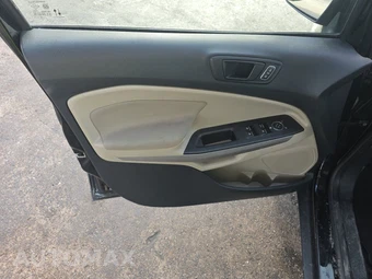 2021 Ford EcoSport S – miniatura 9