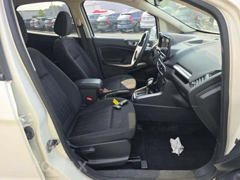 2021 Ford EcoSport SE – miniatura 15