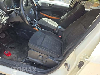 2021 Ford EcoSport SE - miniatura 6
