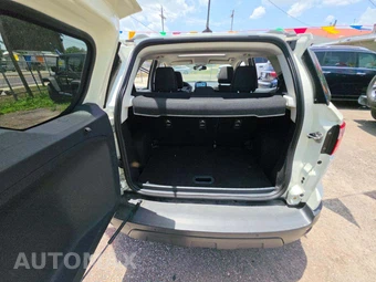 2021 Ford EcoSport SE – miniatura 14