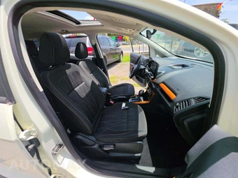 2021 Ford EcoSport SE – miniatura 18