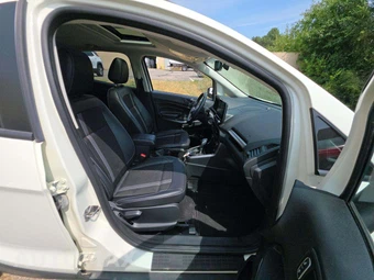2021 Ford EcoSport SES – miniatura 18