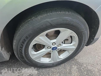2021 Ford Edge SE – miniatura 9