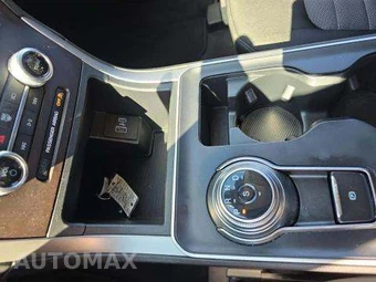 2021 Ford Edge SE – miniatura 8