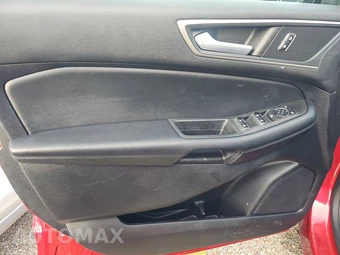 2021 Ford Edge SEL – miniatura 9