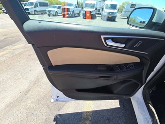 2021 Ford Edge SEL – miniatura 9